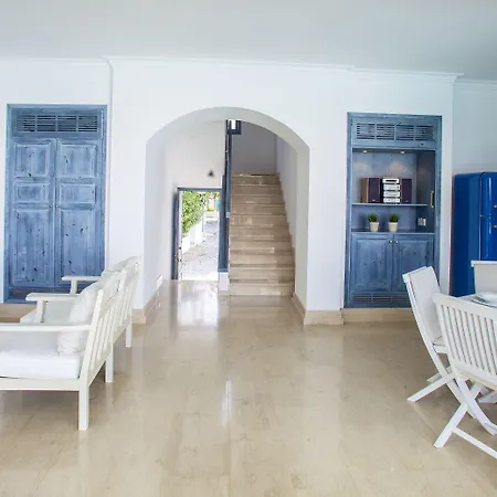 Nausicaa Luxury Villa *
