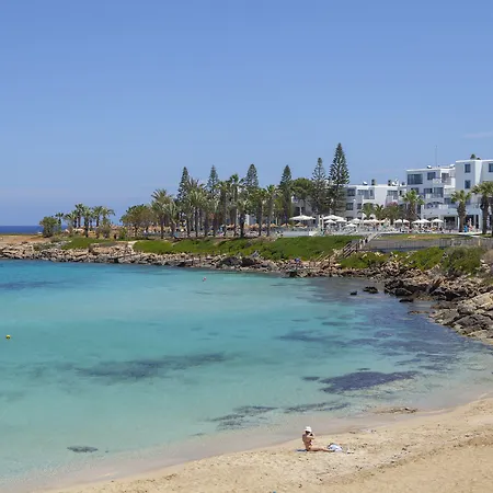 Nausicaa Luxury Villa